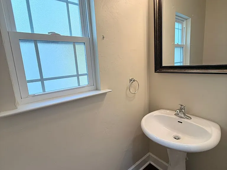 5156 NW 21st Dr — Photo 21