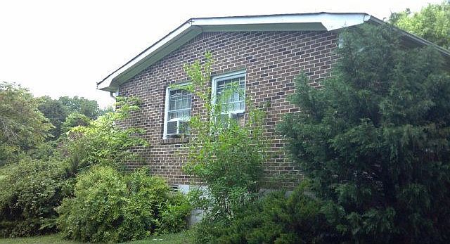 2nd image of 1040 Bill Smith Rd