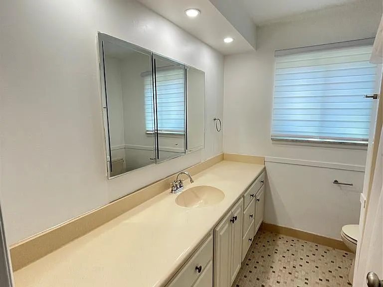 32827 Dover Ave — Photo 27