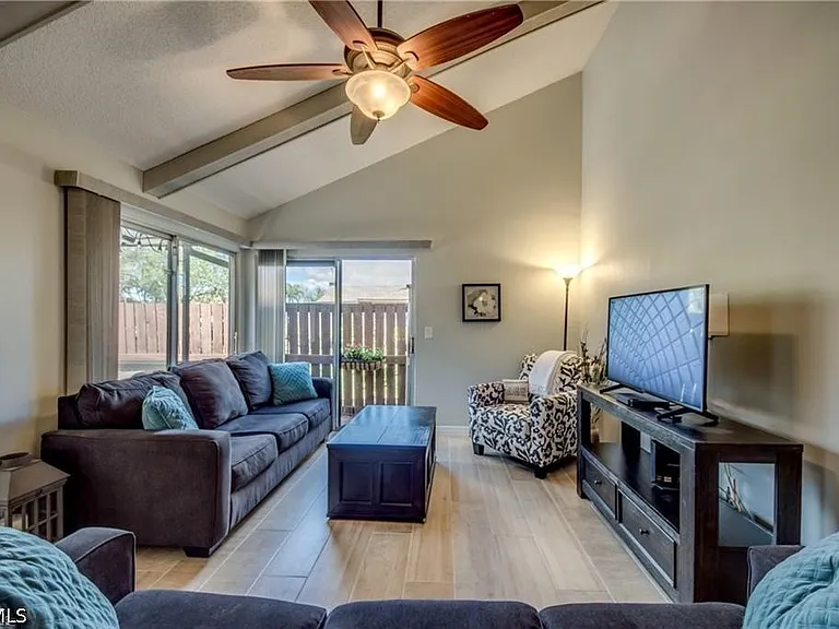 6337 Royal Woods Dr — Photo 9