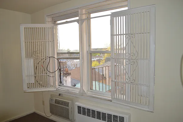 Rented by Griffith Real Estate | media 6