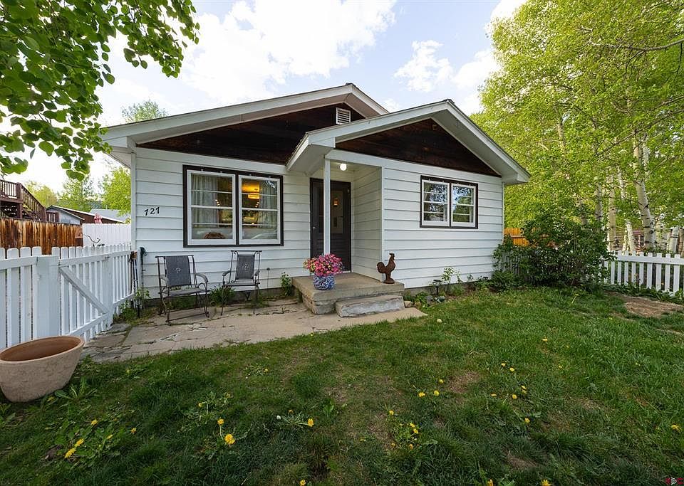 1st image of 727 Belleview Avenue