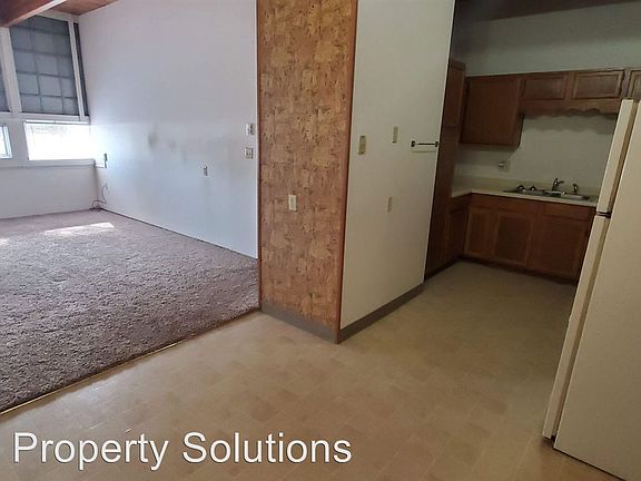 4th image of 224 Halsey St APT 3