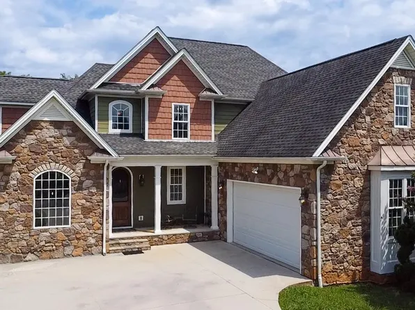 1394 Lejack Cir, Forest, VA 24551