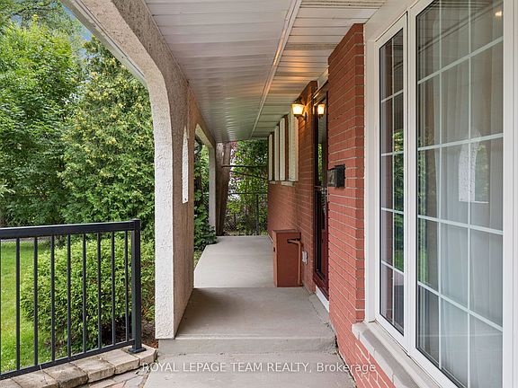 2nd image of 22 Redpine Dr