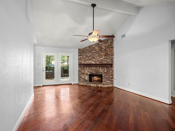 5th image of 80 W Timberspire Ct