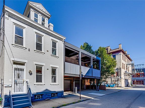 3rd image of 102 S 16th St
