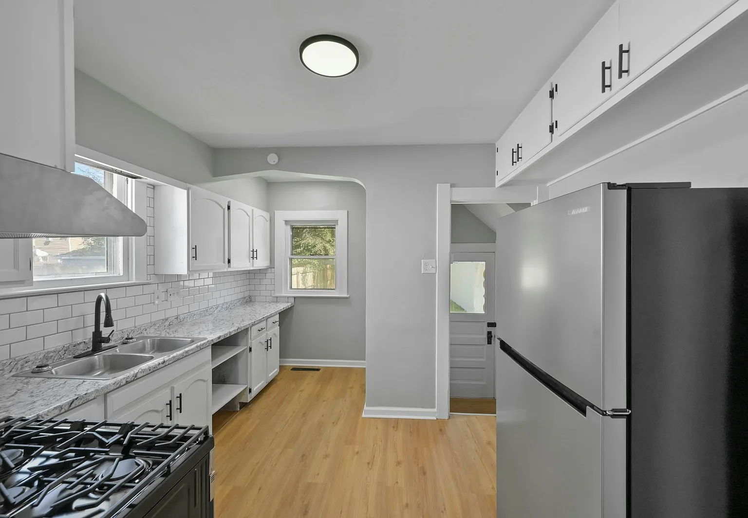 4636 Commonwealth Avenue — Photo 3