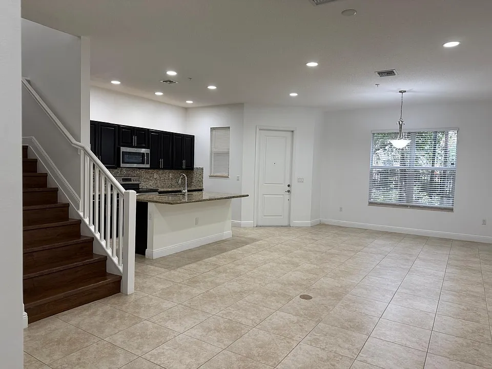 12466 NW 17th Ct