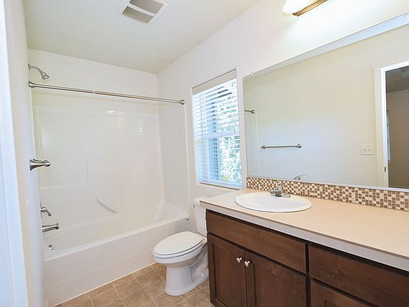 4th image of 16280 SW 113th Ave APT 206