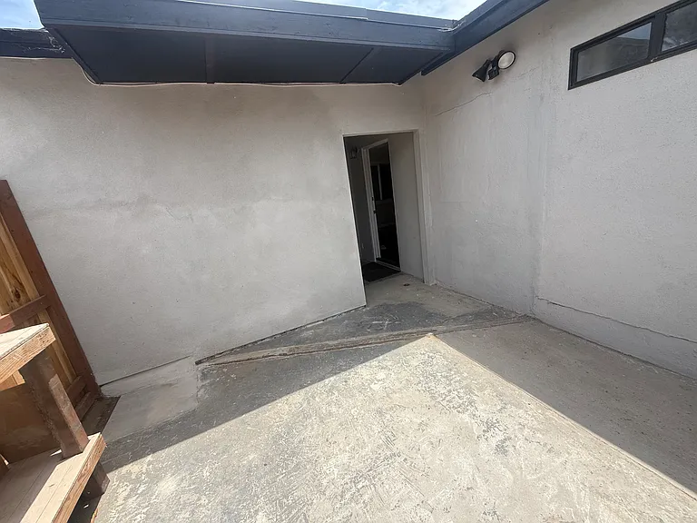 1146 S Ditmar St — Photo 14