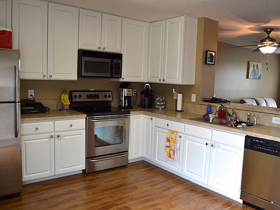 3rd image of 8418 Sawmill Reserve Dr