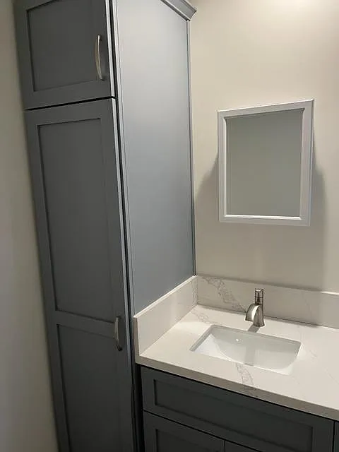 Studio, 325 sqft, $2,350 — Photo 3