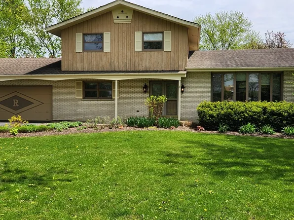 23223 S Volbrecht Rd, Crete, IL 60417