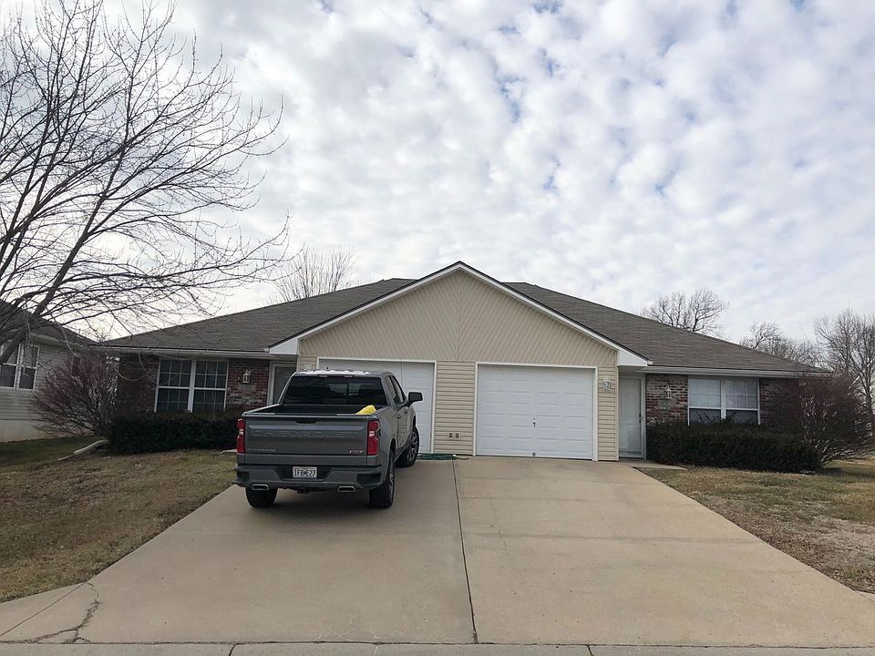 1st image of 3021 NW Mill Pl