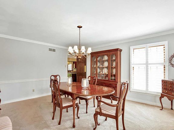 3rd image of 4621 Forest Valley Dr