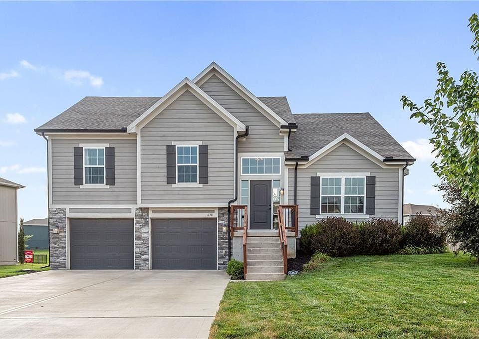 1st image of 638 SE Colonial Dr