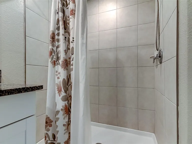 4626 Willet Cooper Ct #4626 — Photo 33