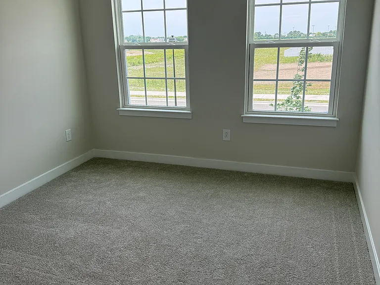 116 Ryker Rd W — Photo 52
