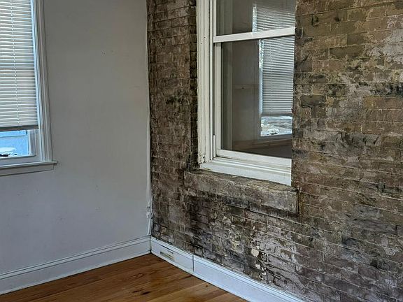 5th image of 127 N 50th St APT 1
