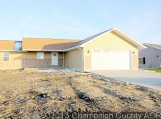213 N Pointe Dr, Gifford, IL