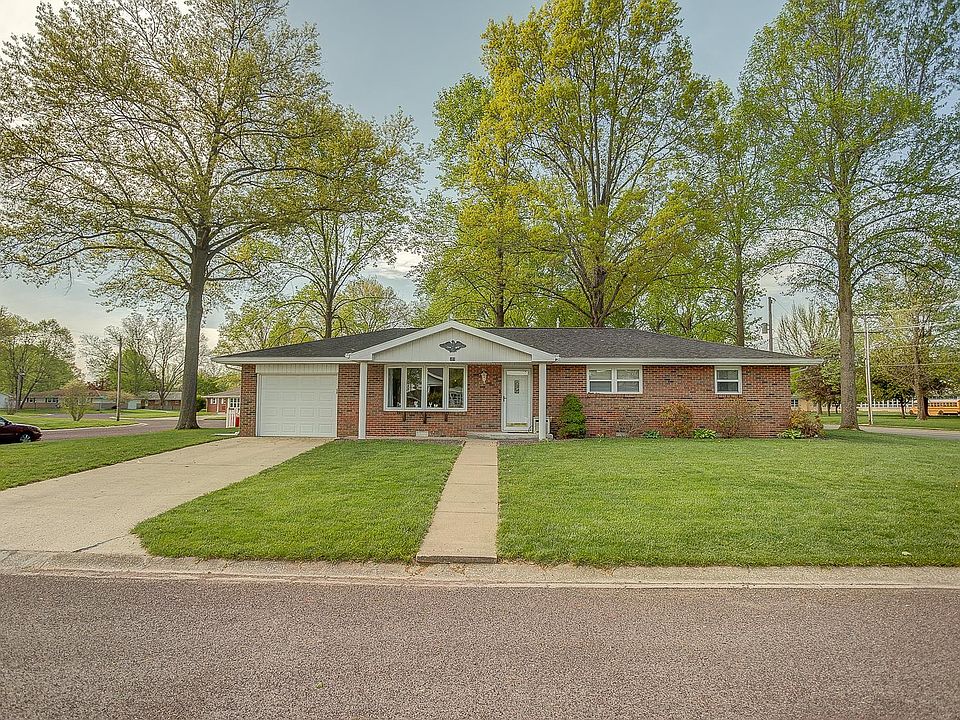 504 Chevelle Dr, Mascoutah, IL 62258 Zillow