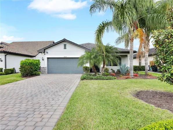 19527 Utopia Ln, Estero, FL 33928