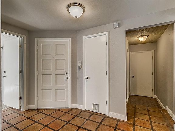 5th image of 5810 Thoreau Ln