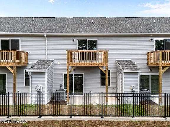 4th image of 231 Sandy Cove Lane