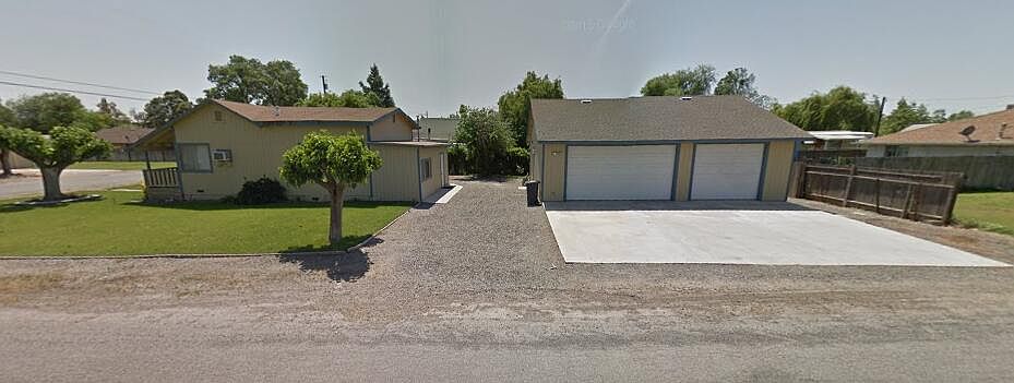 2nd image of 3095 5th St