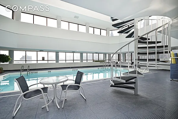 Rented by Compass | media 9