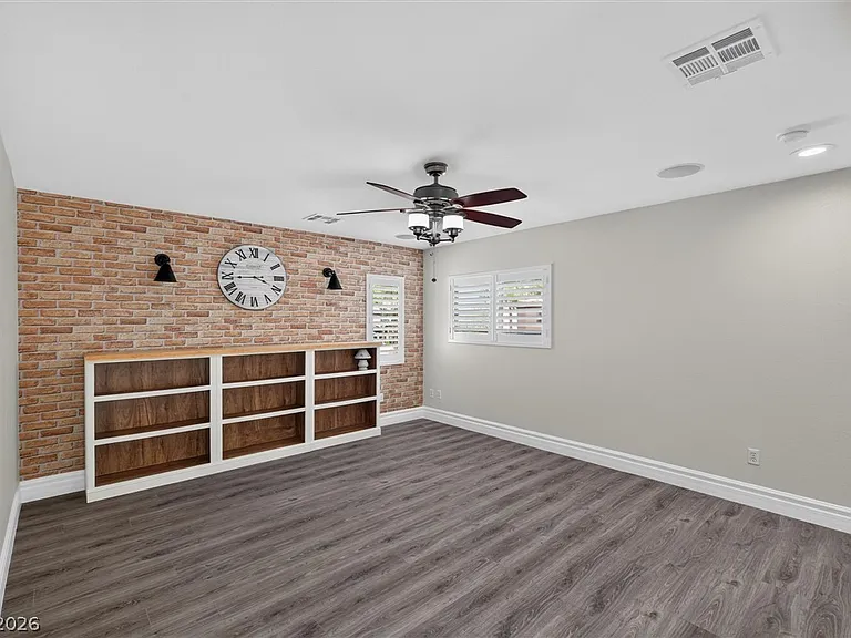 151 Sandy Bunker Ln — Photo 17