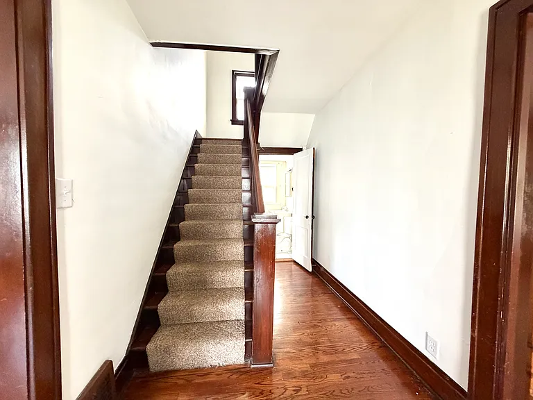 1126 Spring St — Photo 11