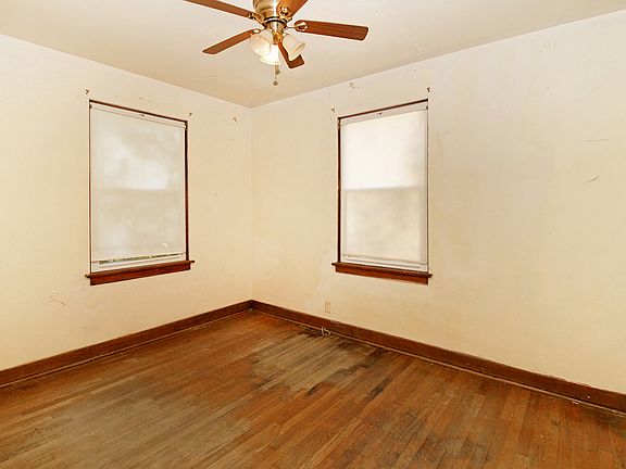 5th image of 10106 S Crandon Ave
