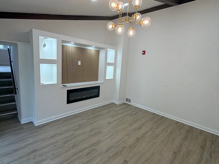 308 E 55th St #4 — Photo 2