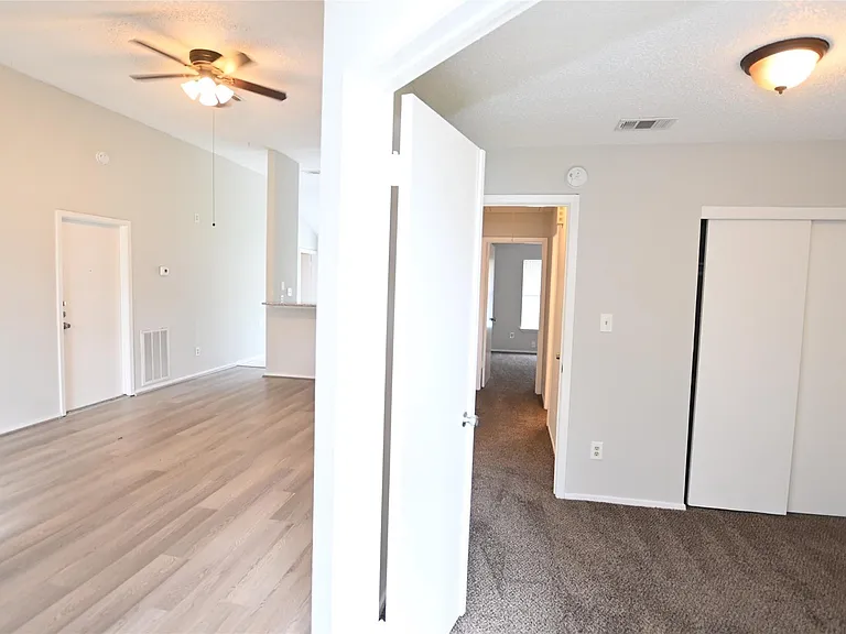6702 Garden Canyon Dr — Photo 7