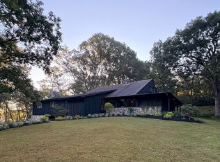 410 S Ridge Rd, Bull Valley, IL 60050