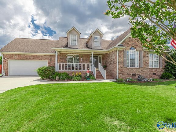 2nd image of 207 Misty Cove Ct
