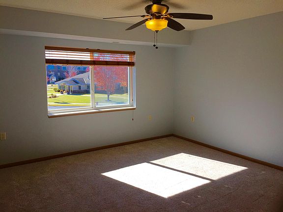 5th image of 1321 Lake Dr W APT 227