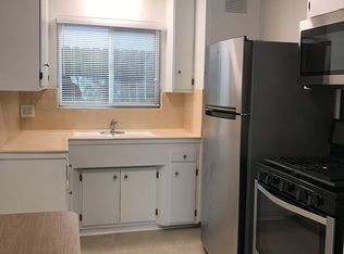 415 N Holliston Ave APT 15, Pasadena, CA