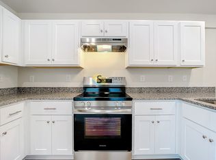 1203 SE 24th Ave, Cape Coral, FL 33990