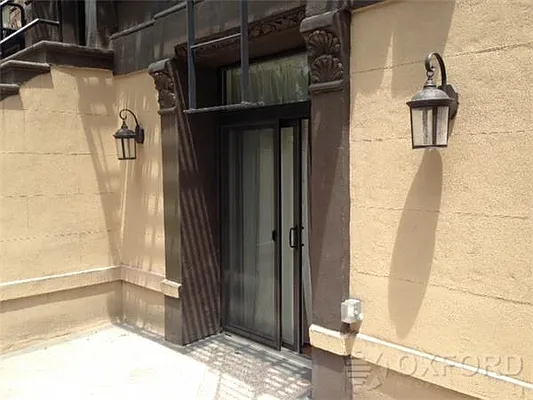 Rented by Oxford Property Group | media 11