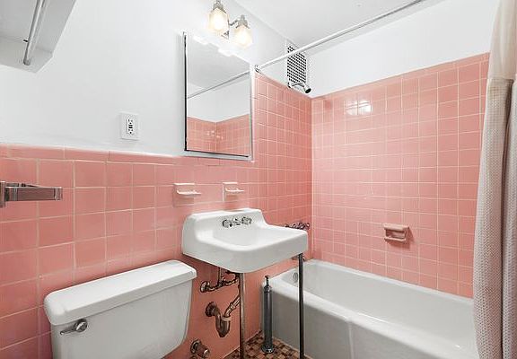 5th image of 155 W 95th St APT 4