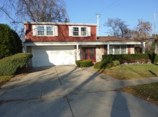 10 E Pickwick Rd, Arlington Heights, IL 60005