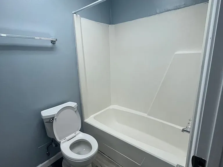 107 Lucas Dr — Photo 21