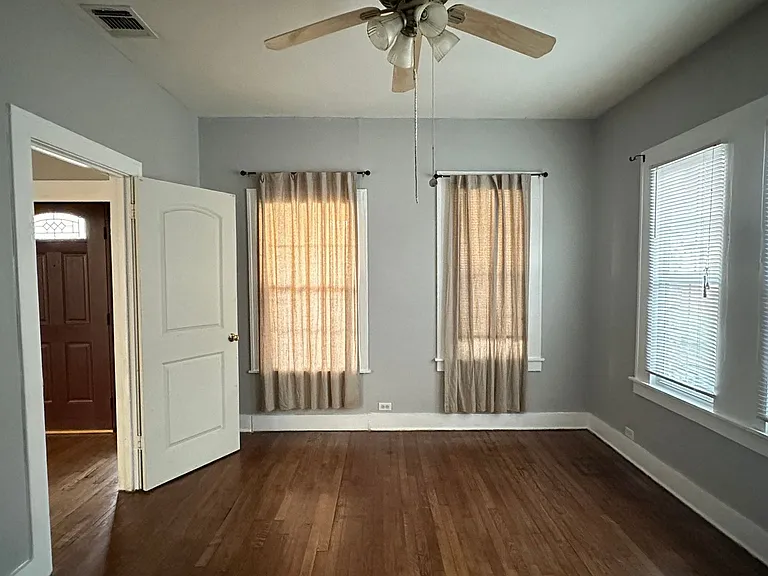 942 Bailey Ave — Photo 14