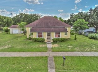 203 8th St N, Dundee, FL 33838
