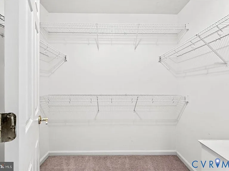 686 Lake Caroline Dr — Photo 37