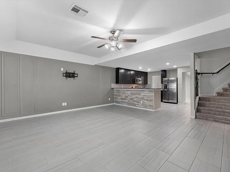 2606 Zephyr Ln — Photo 5