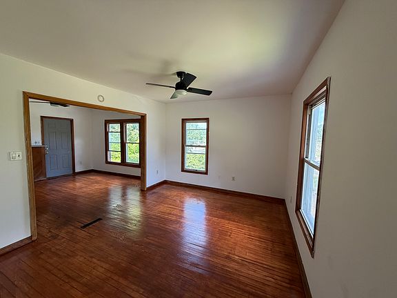2nd image of 436 Velasko Rd #1